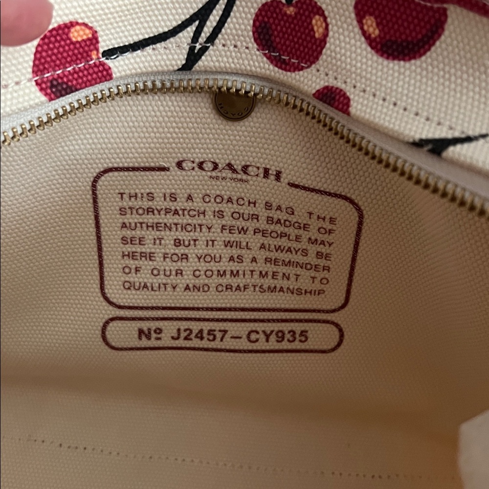 Coach Cargo Tote Bag 26 With Cherry Print - Picture 4 of 14